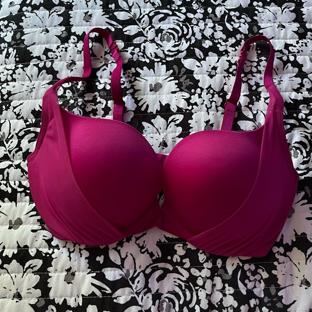 Victoria’s Secret Lightly Lined Demi Bra w/ Adjustable Straps Crossback Capable